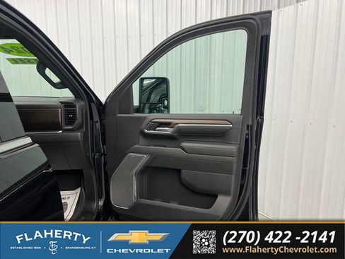 Used 2024 Chevrolet Silverado 3500 High Country AWD/4WD image 14