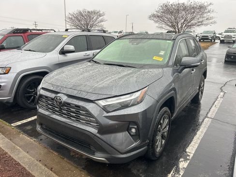 Used 2025 Toyota RAV4 Limited w/ Advanced Technology Package image 11