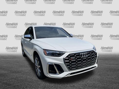 Certified 2024 Audi SQ5 Premium Plus AWD/4WD image 2