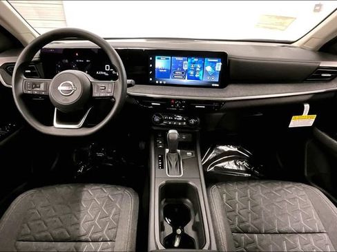 New 2026 Nissan Kicks SV w/ SV Premium Package FWD image 6
