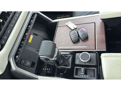 Used 2023 Toyota Tundra Capstone AWD/4WD image 21