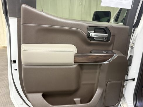 Used 2019 GMC Sierra 1500 SLT w/ SLT Premium Package image 23