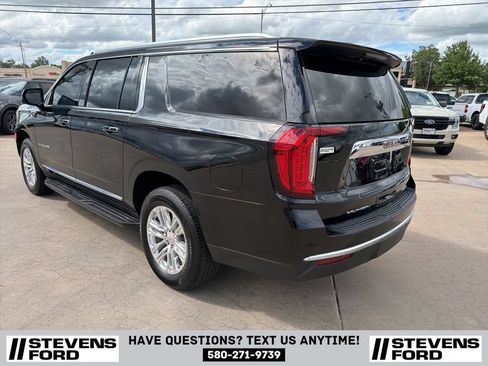 Used 2023 GMC Yukon XL SLT w/ SLT Luxury Package AWD/4WD image 8
