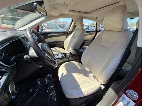 Used 2016 Ford Fusion Titanium FWD image 17