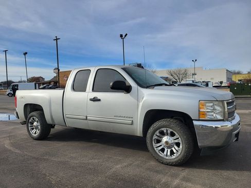 Used 2013 Chevrolet Silverado 1500 LS image 24