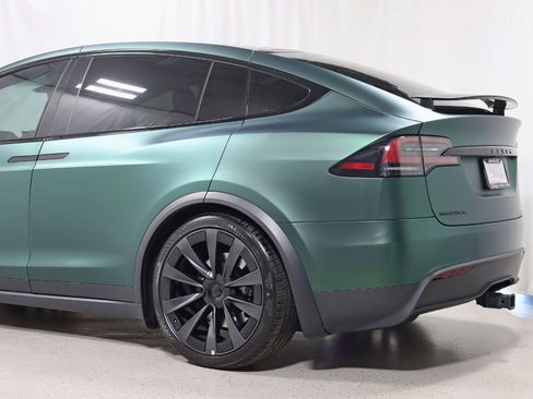 Used 2022 Tesla Model X image 10