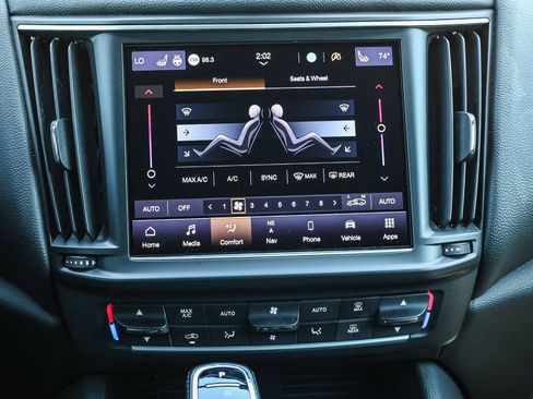 Used 2023 Maserati Levante Modena AWD/4WD image 14