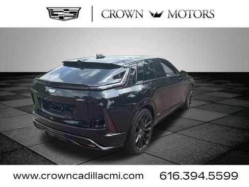 New 2026 Cadillac Lyriq V w/ LPO, Floor Liner Package image 15