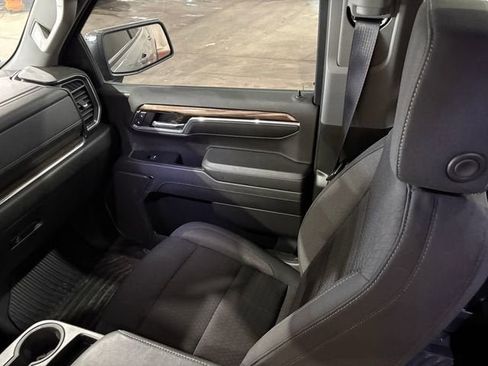 Used 2024 Chevrolet Silverado 1500 LT AWD/4WD image 25