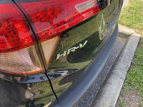 Used 2017 Honda HR-V EX-L image 22