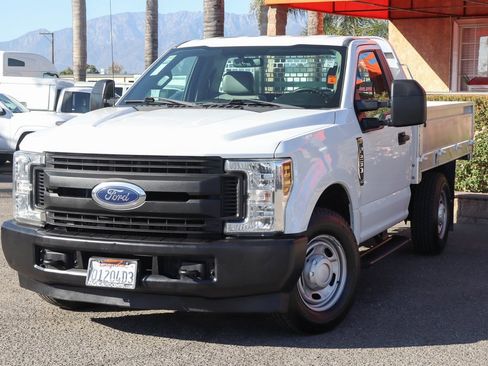 Used 2019 Ford F250 XL image 3