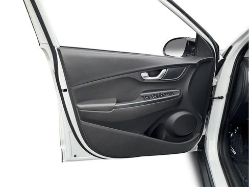 Used 2022 Hyundai Kona SEL w/ Convenience Package image 18