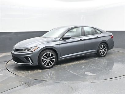 Used 2025 Volkswagen Jetta SE