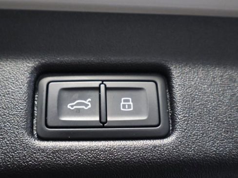 Used 2025 Audi Q5 Premium Plus w/ Premium Plus image 7