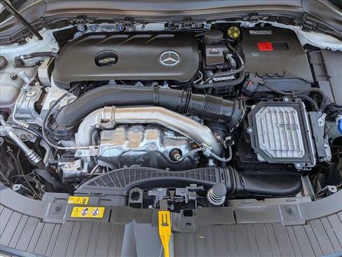 Certified 2025 Mercedes-Benz GLA 250 image 21