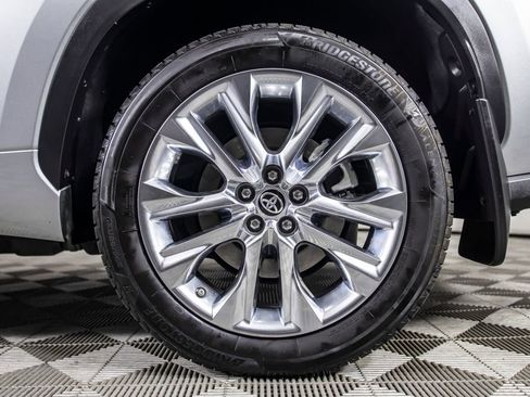 Used 2023 Toyota Highlander Limited AWD/4WD image 52