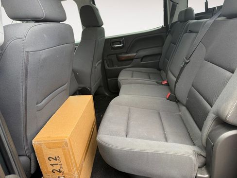 Used 2018 GMC Sierra 1500 SLE w/ SLE Value Package AWD/4WD image 13