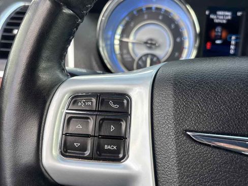 Used 2014 Chrysler 300 image 20