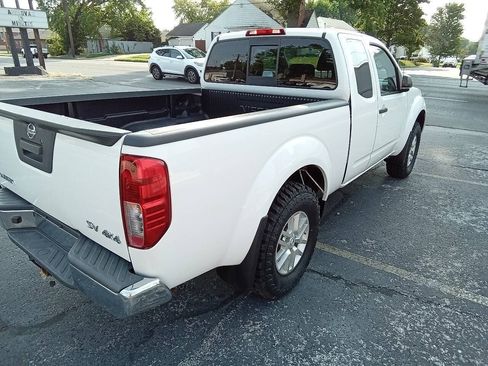 Used 2019 Nissan Frontier SV AWD/4WD image 8