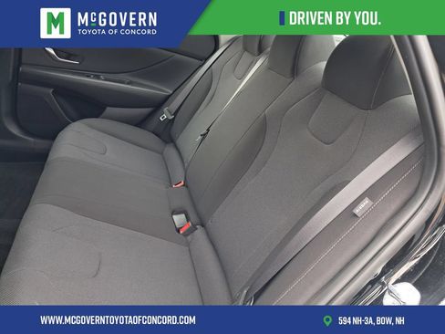 Used 2024 Hyundai Elantra SE FWD image 19