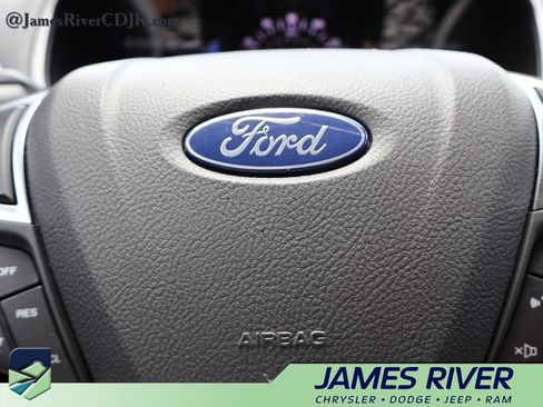 Used 2020 Ford Edge SEL w/ Cold Weather Package FWD image 26