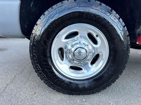 Used 2001 Dodge Ram 2500 Truck 2WD Quad Cab image 18