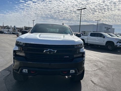 Used 2020 Chevrolet Silverado 1500 LT Trail Boss image 3