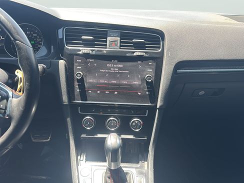 Used 2016 Volkswagen GTI SE w/ Lighting Package (SEL) FWD image 15