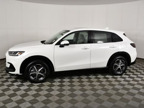 Certified 2025 Honda HR-V EX-L image 9