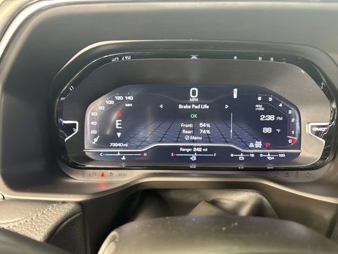 Used 2022 GMC Yukon XL Denali AWD/4WD image 4
