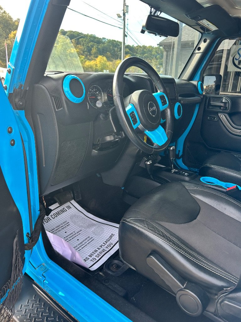 Used 2017 Jeep Wrangler Unlimited Sport AWD/4WD image 8