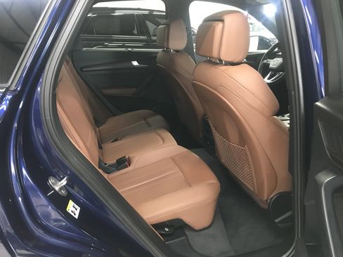 Used 2023 Audi Q5 2.0T Premium Plus w/ Premium Plus Package image 9