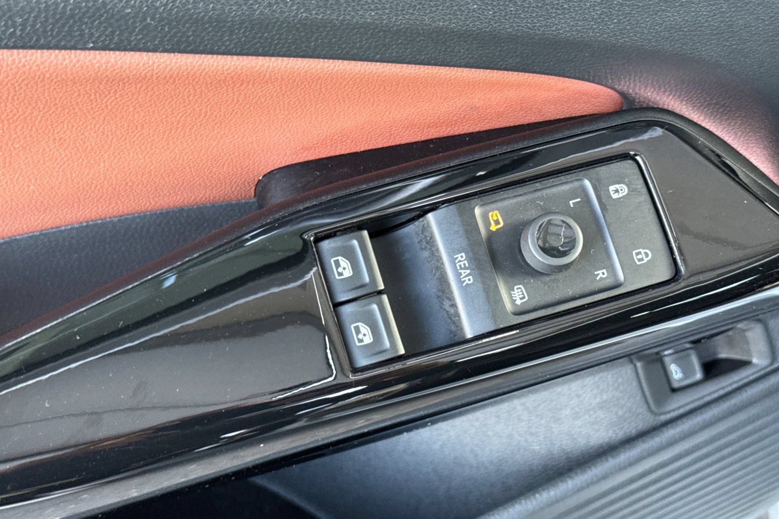 Used 2022 Volkswagen ID.4 Pro S RWD image 13