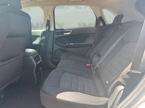 Used 2018 Ford Edge SEL FWD image 11