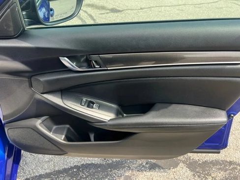 Used 2021 Honda Accord Sport image 18