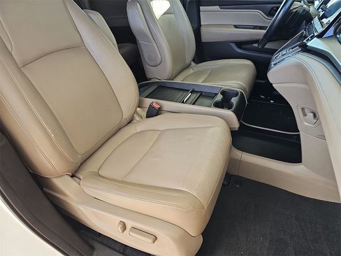 Used 2018 Honda Odyssey EX-L image 10