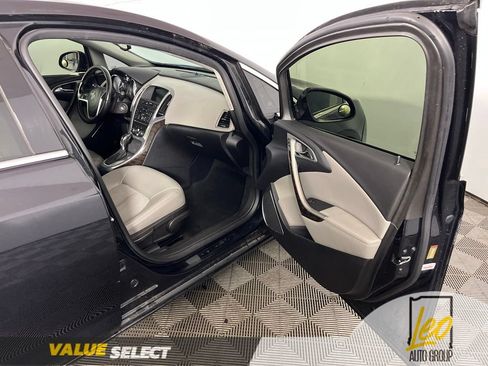 Used 2015 Buick Verano FWD image 12