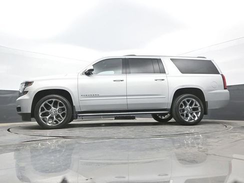 Used 2019 Chevrolet Suburban Premier AWD/4WD image 56