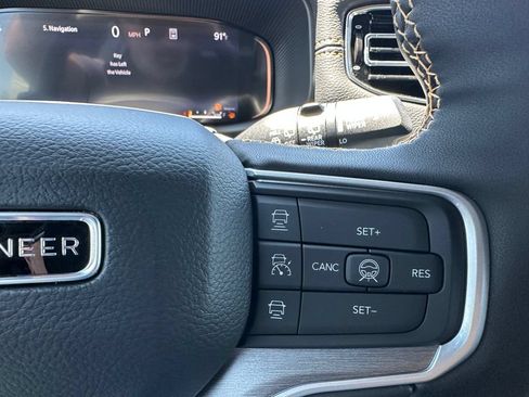 New 2026 Jeep Grand Wagoneer 4WD image 27