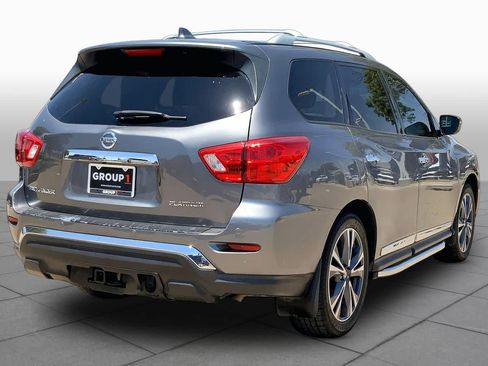 Used 2019 Nissan Pathfinder Platinum w/ Cargo Package FWD image 12