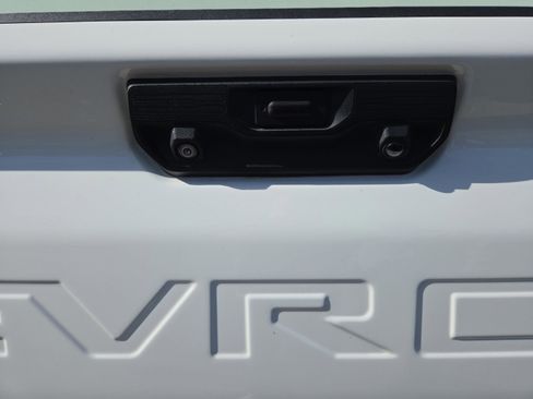 Used 2022 Chevrolet Silverado 2500 LTZ w/ LTZ Plus Package image 29