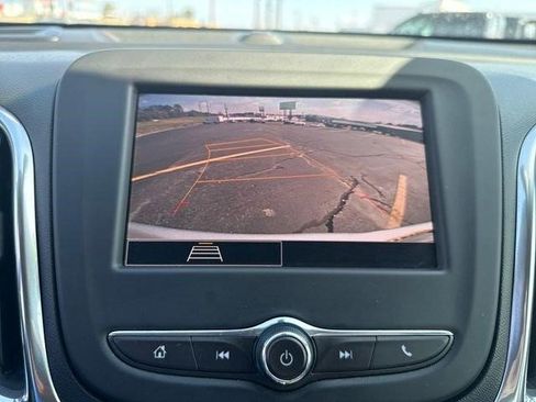 Certified 2022 Chevrolet Equinox LS image 25