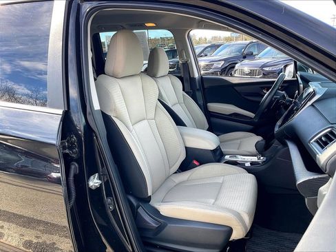 Used 2023 Subaru Ascent Premium w/ Convenience Package image 10