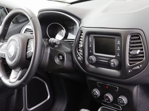 Used 2018 Jeep Compass Sport image 22