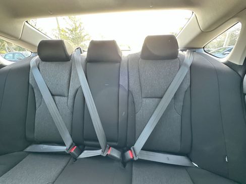 Used 2023 Honda Accord EX image 6