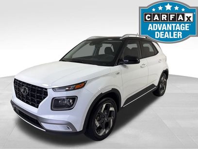 Used 2023 Hyundai Venue Limited w/ Cargo Package