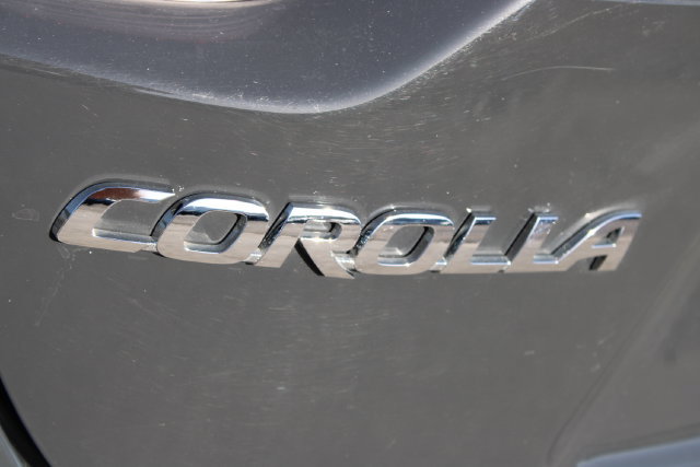 Used 2024 Toyota Corolla LE w/ LE Convenience Package FWD image 7
