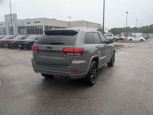 Used 2021 Jeep Grand Cherokee Laredo X RWD image 5