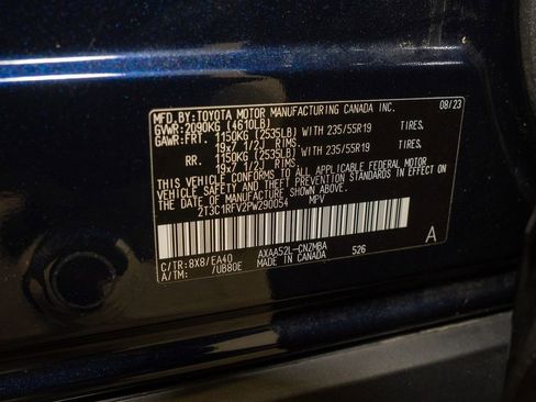 Used 2023 Toyota RAV4 XLE Premium image 21