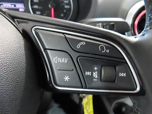 Used 2018 Audi A3 2.0T Premium image 21